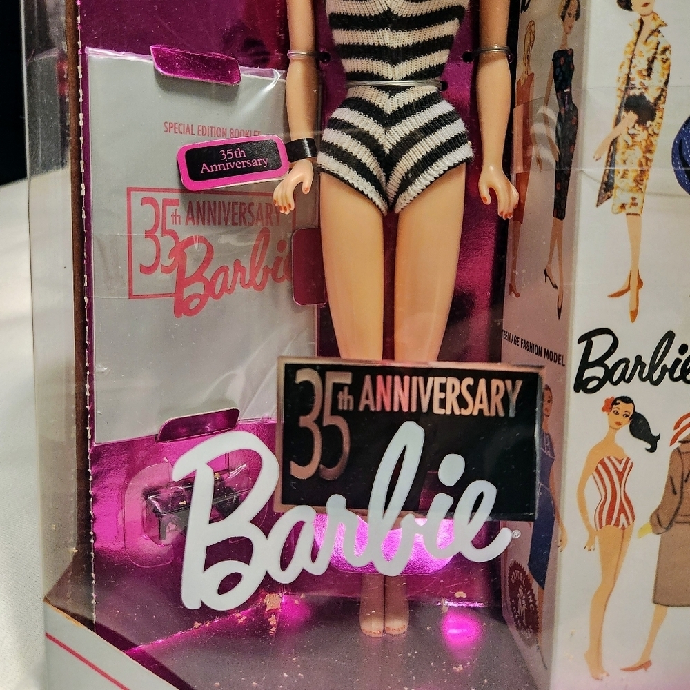 ❗️SOLD❗Barbie 35th Anniversary | 1993 Original 1959 Special Edition Reproduction - Picture 3 of 6